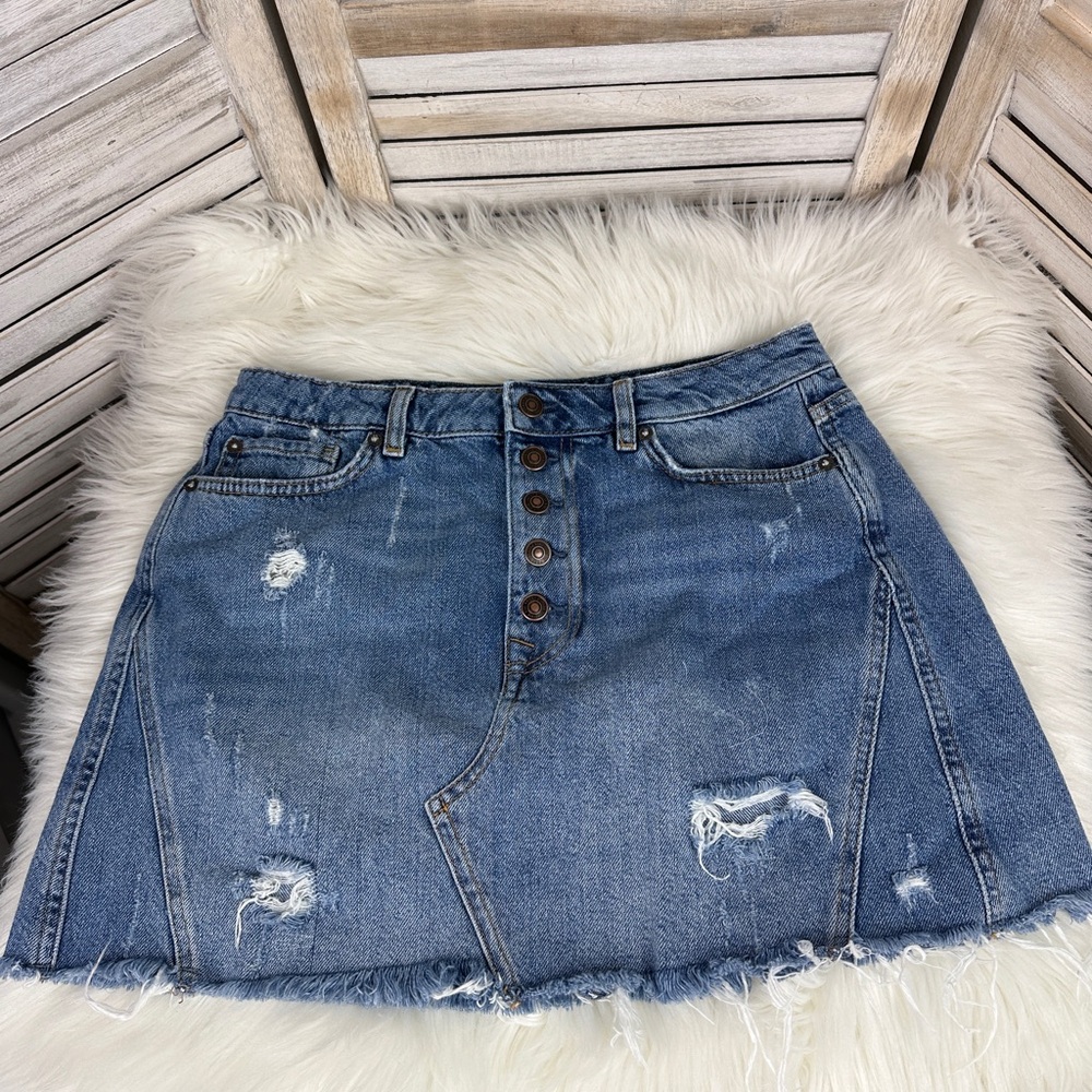 We The Free Distressed Button Front Denim Mini Skirt Size 31